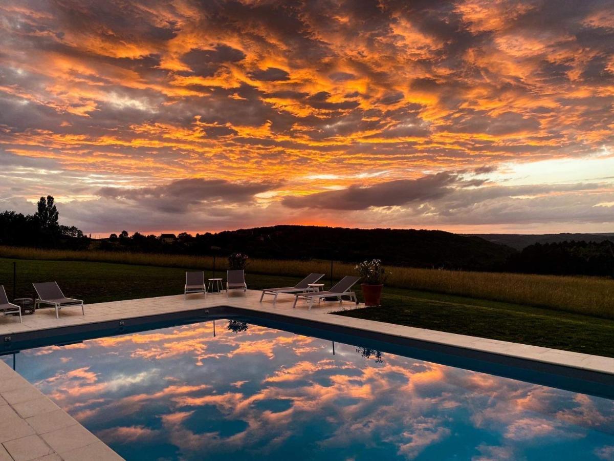 Domaine De Cazal - Gite 2 Pers Avec Piscine Au Coeur De 26 Hectares De Nature Preservee Saint-Cyprien  Exterior photo